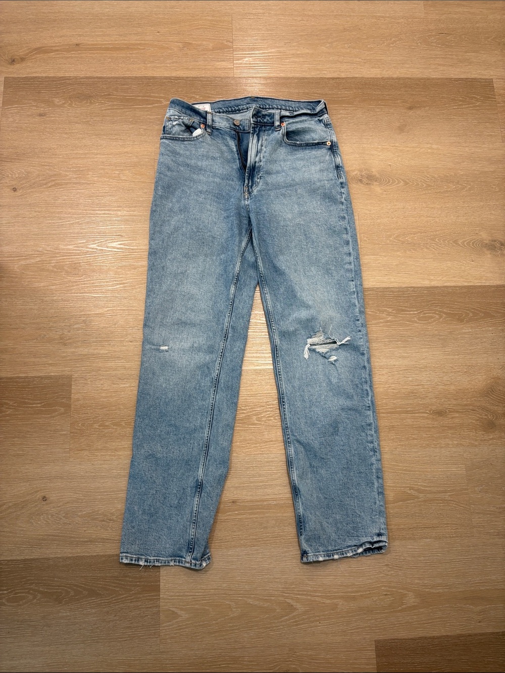 GAP Light Blue Straight Leg Jeans with Knee Rip